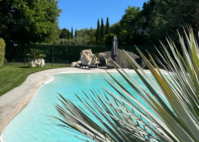 Duplex Oliveraie Piscine Au Sel Marin Et Parking